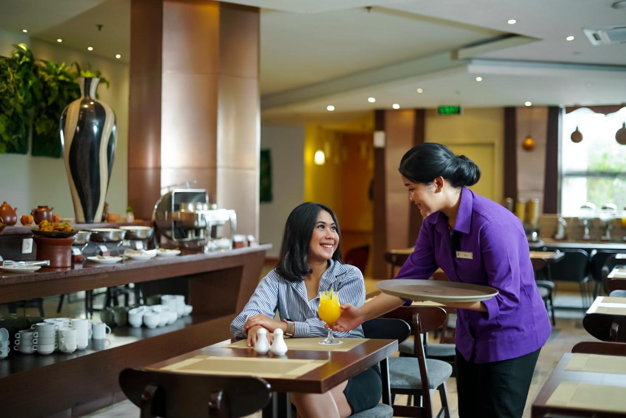 Grand Tjokro Jakarta Exterior foto